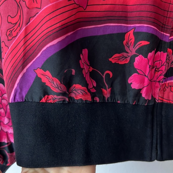 100% Silk Bomber Jacket by New York City Design Co. Size Small - Picture 5 of 8